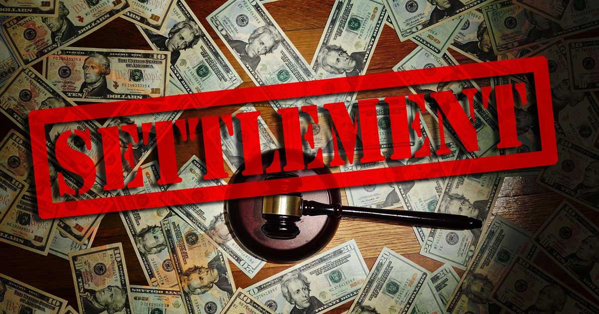 Manufacturer_Buyback_vs_Cash_Settlement Judge’s gavel on dollar bills with bold “Settlement” text about California Lemon Law buyback vs. cash settlement.